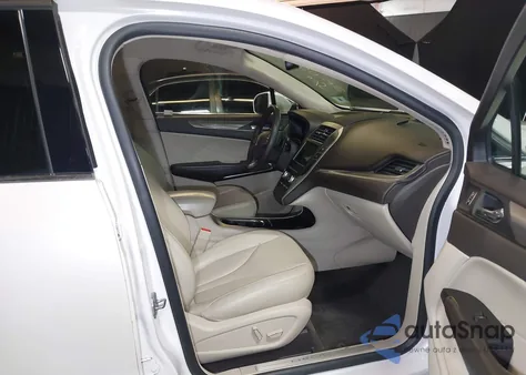 2018 Lincoln Mkc Premier z USA, uszkodzony, nr VIN 5LMCJ1D93JUL00210